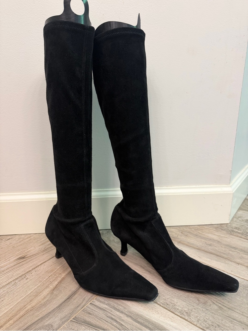 Stuart Whitman Boots Knee-High Black Stretch Suede Pointed Toe Heeled Boots 6.5